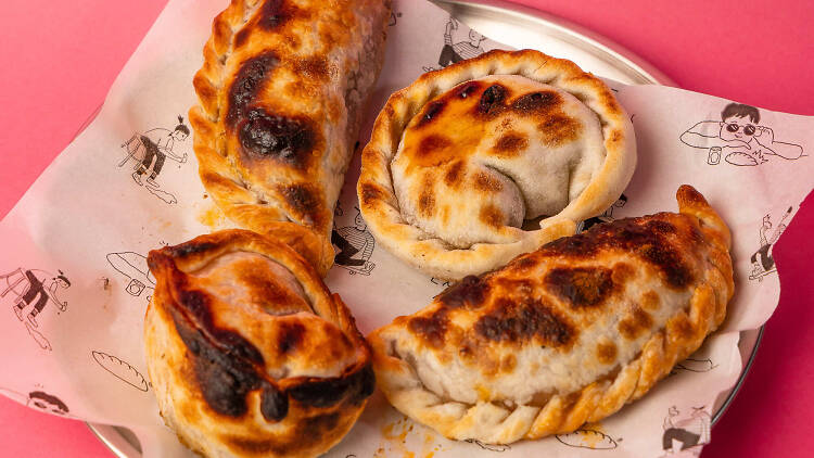12. Empanadas Calientes 12. Empanadas Calientes