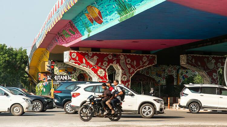 A flyover in Delhi painted with Madhubani art work A flyover in Delhi painted with Madhubani art work