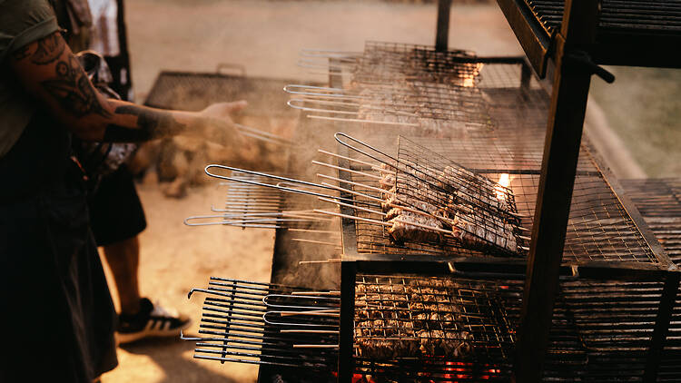 Espetada de língua e pancetta de João Magalhães Correia, Chefs on Fire 2026 Espetada de língua e pancetta de João Magalhães Correia, Chefs on Fire 2026