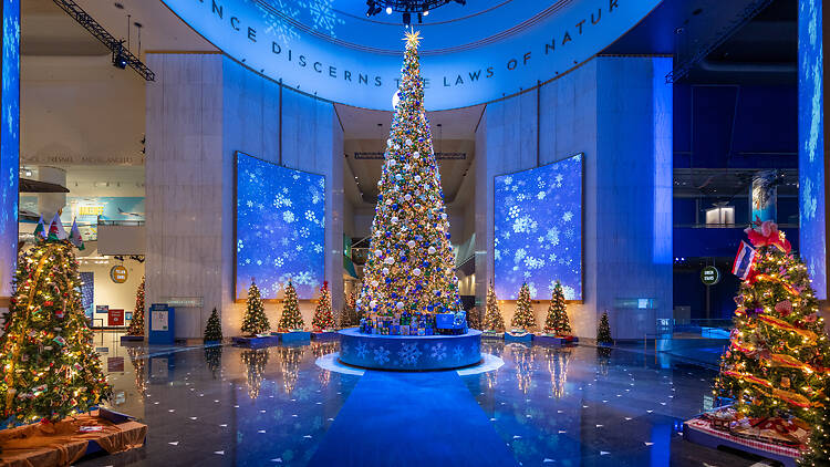Christmas Around the World and Holidays of Light Christmas Around the World and Holidays of Light