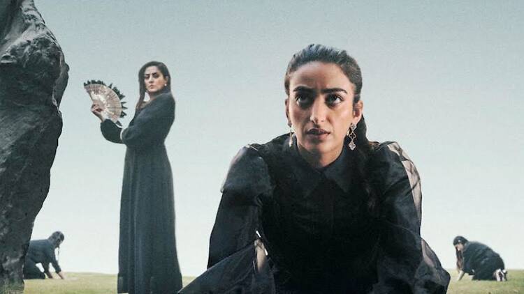 A divorced woman cannot live her life without prying eyes and societal pressures in Saudi film Irtizaz A divorced woman cannot live her life without prying eyes and societal pressures in Saudi film Irtizaz