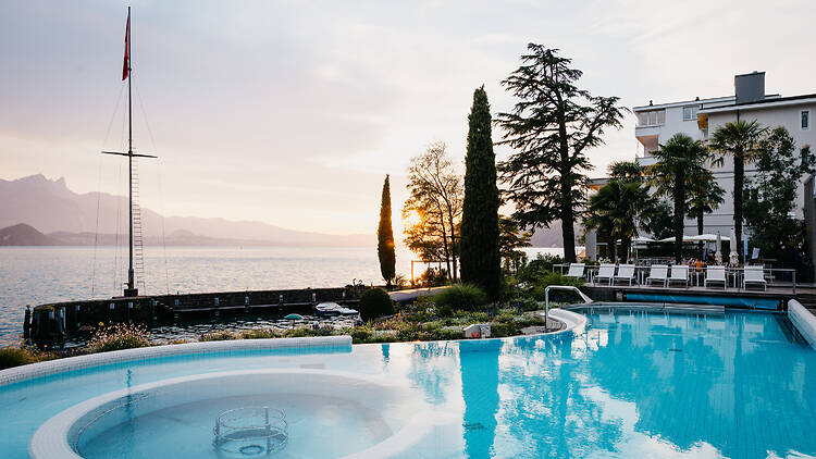 Stay: On Lake Thun Stay: On Lake Thun