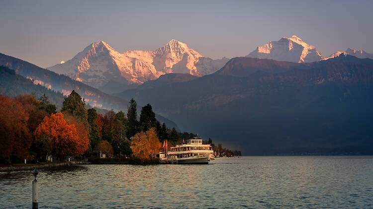 Experience: Golden autumn moments on the Bernese Oberland Lakes Experience: Golden autumn moments on the Bernese Oberland Lakes