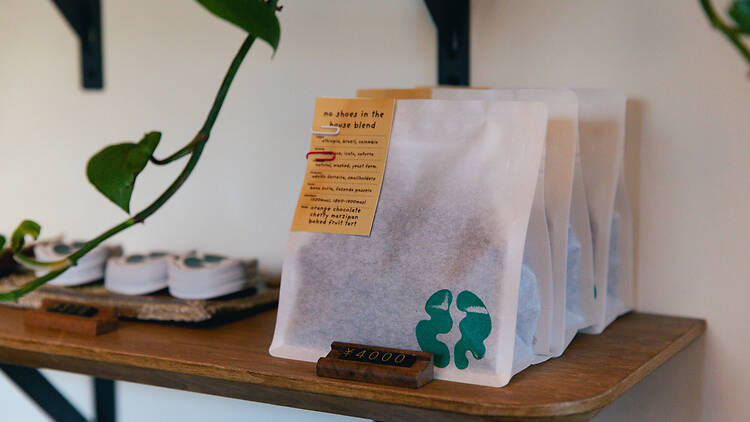 walnuts coffee