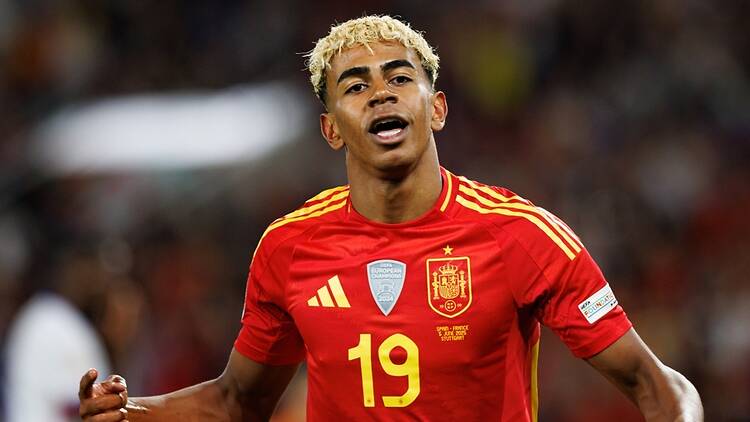 Lamine Yamal playing for Spain, 2025 Lamine Yamal playing for Spain, 2025