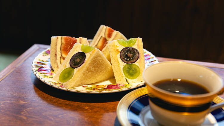 ぽえむ Mano A Mano Coffee