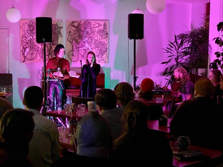 25.10. Ruusu Open Mic #72, Sörkan Ruusu 25.10. Ruusu Open Mic #72, Sörkan Ruusu