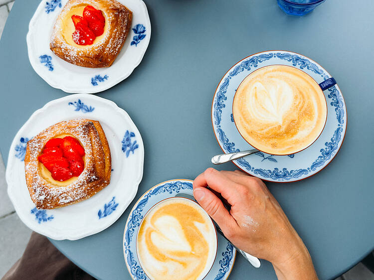Fika och handla lokalt på Fävikens lanthandel Fika och handla lokalt på Fävikens lanthandel