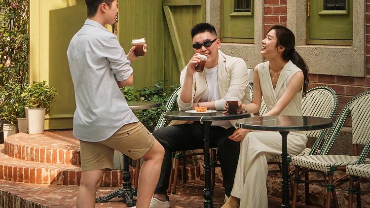 Taste: eat and drink like a local