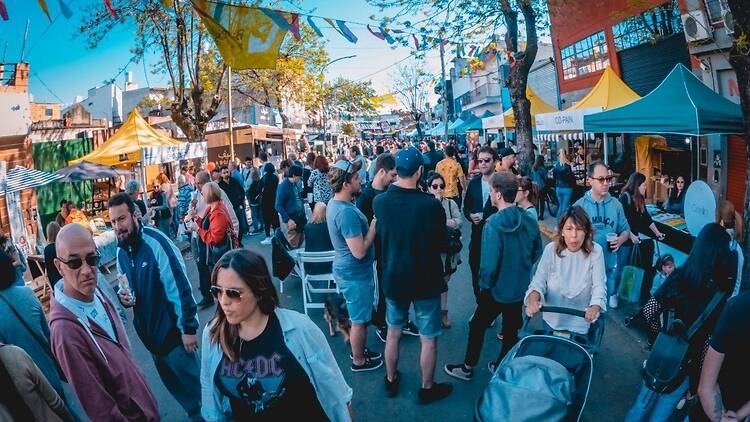 Feria Leer y Comer in Chacarita