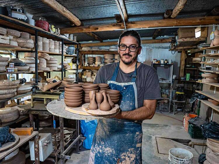Agustín Herrera: la alfarería como experimento infinito Agustín Herrera: la alfarería como experimento infinito