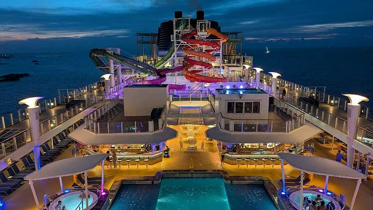 1. Crucero Norwegian Getaway y el parque acuático más nuevo del mundo en Bahamas 1. Crucero Norwegian Getaway y el parque acuático más nuevo del mundo en Bahamas