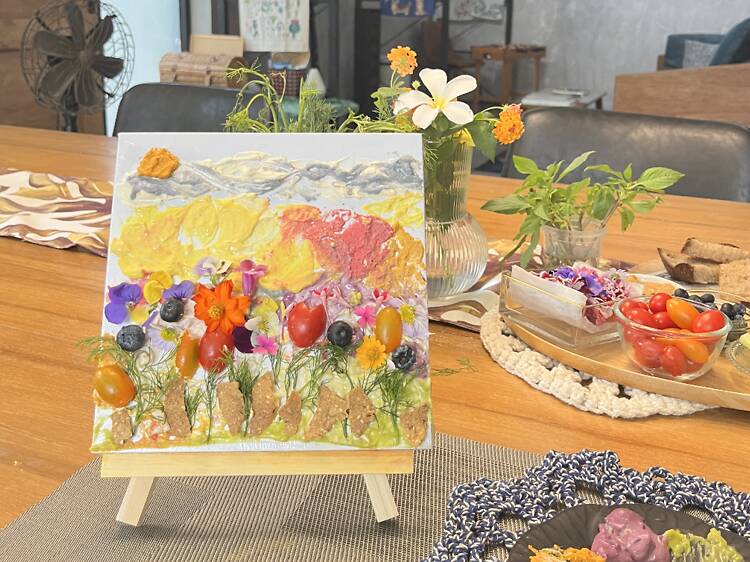 Paint your afternoon tea at Thaew Thaew Paint your afternoon tea at Thaew Thaew