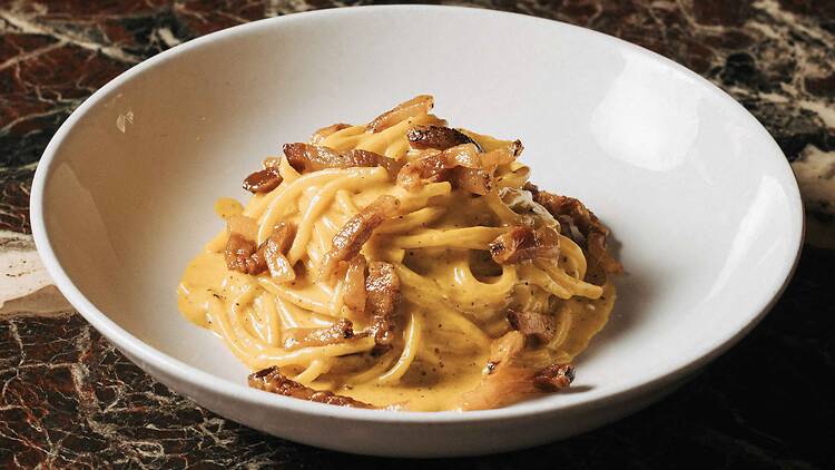 BENZiNA: carbonara a ritme de Rock n Roll BENZiNA: carbonara a ritme de Rock n Roll