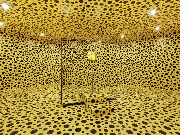 10. The Spirits of the Pumpkins Descended into the Heavens, National Gallery of Australia, แคนเบอร์รา 10. The Spirits of the Pumpkins Descended into the Heavens, National Gallery of Australia, แคนเบอร์รา