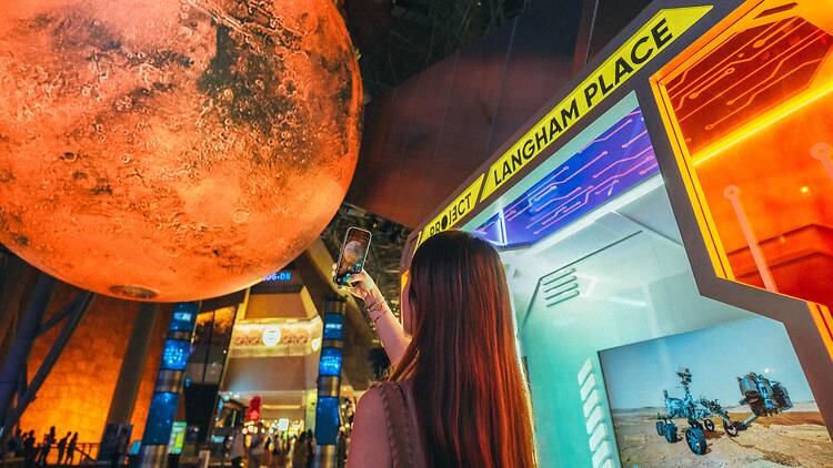 "Walk me to Mars" "Walk me to Mars"