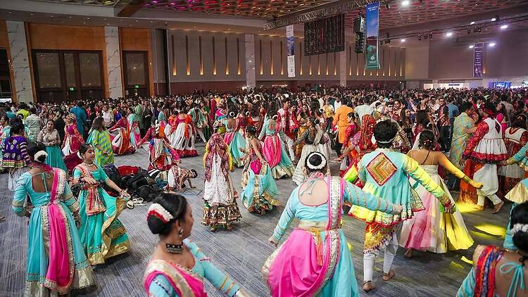 Best Garba and Dandiya events in Mumbai