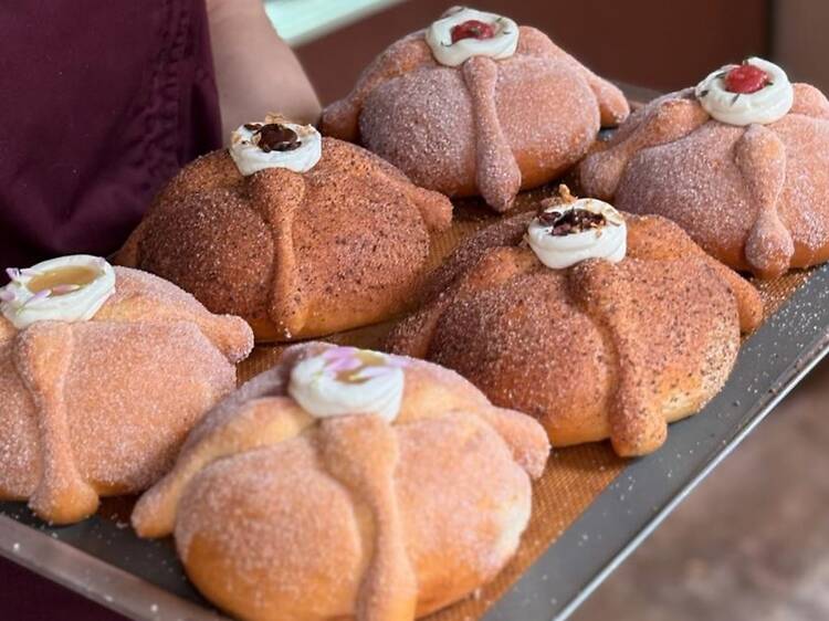 Pan de muerto con rellenos deliciosos en la CDMX Pan de muerto con rellenos deliciosos en la CDMX