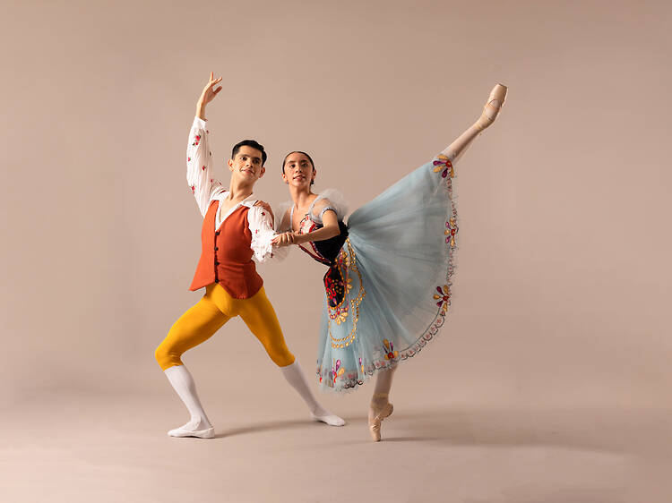 Báilame un Cuento: Coppélia, la magia del ballet clásico frente a la ilusión del mundo virtual Báilame un Cuento: Coppélia, la magia del ballet clásico frente a la ilusión del mundo virtual