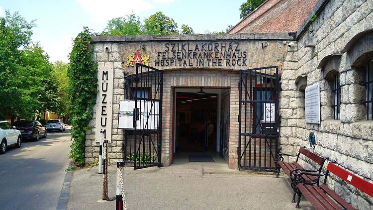 Sziklakórház Atombunker Múzeum