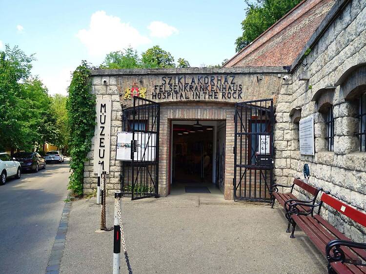 Sziklakórház Atombunker Múzeum