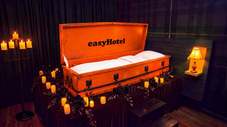 easyHotel easyHotel