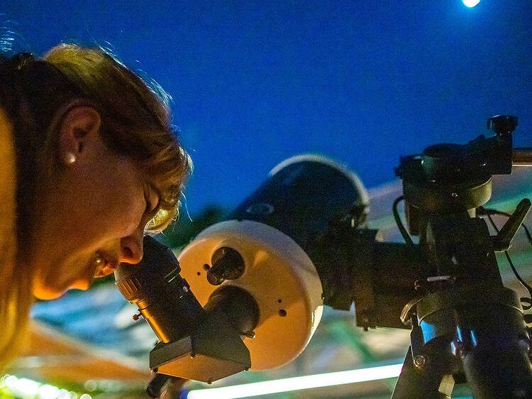 Telescope Stargazing at La Fuerza Bar Telescope Stargazing at La Fuerza Bar