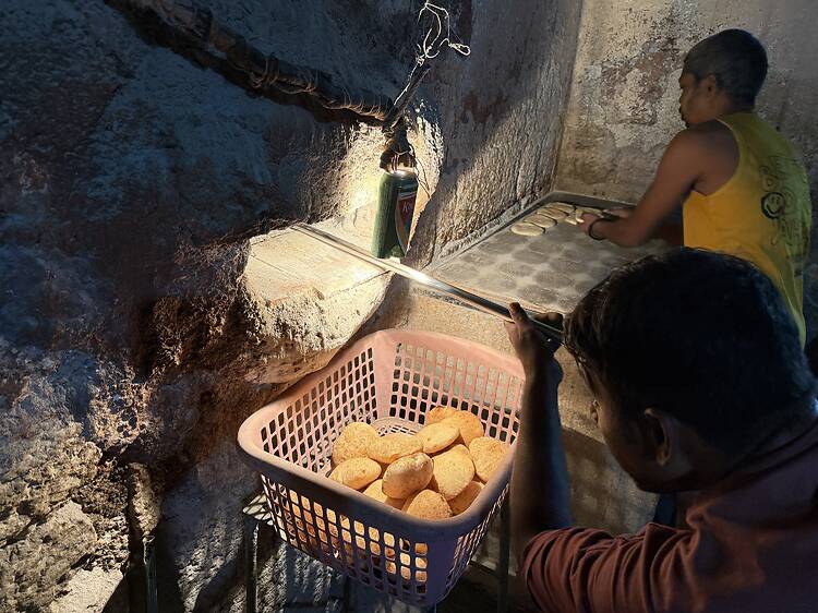 Making of Poee – Breadmaking Experience