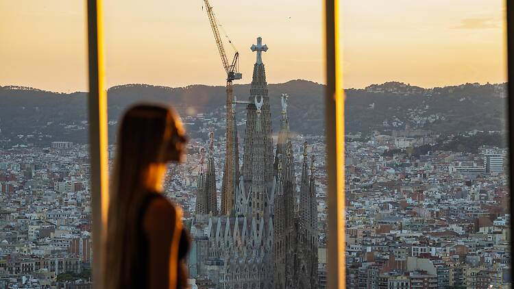 Barcelona a 125 metres d'alçada al Mirador Torre Glòries Barcelona a 125 metres d'alçada al Mirador Torre Glòries