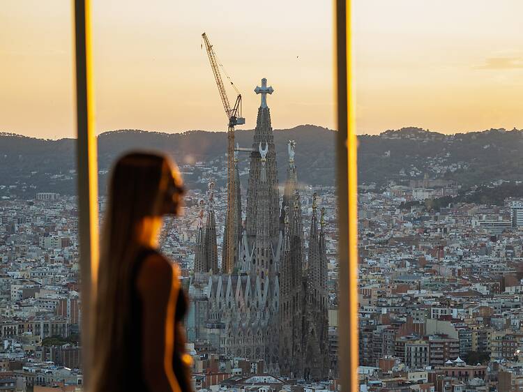 Barcelona a 125 metres d'alçada al Mirador Torre Glòries Barcelona a 125 metres d'alçada al Mirador Torre Glòries
