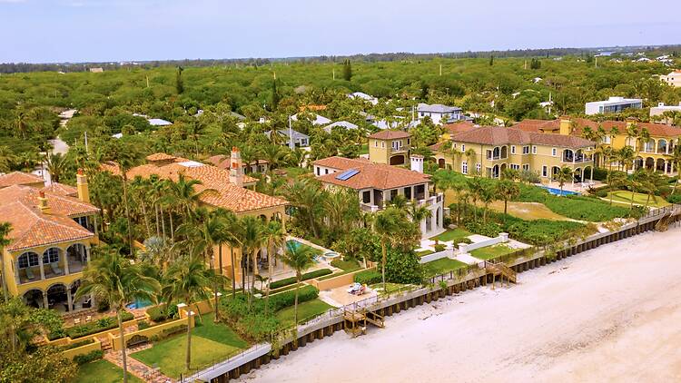 Luxury oceanfront real estate in Vero Beach, FL Luxury oceanfront real estate in Vero Beach, FL