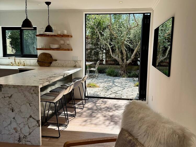 Best for design enthusiasts and beach lovers: the luxury home in Montecito Best for design enthusiasts and beach lovers: the luxury home in Montecito