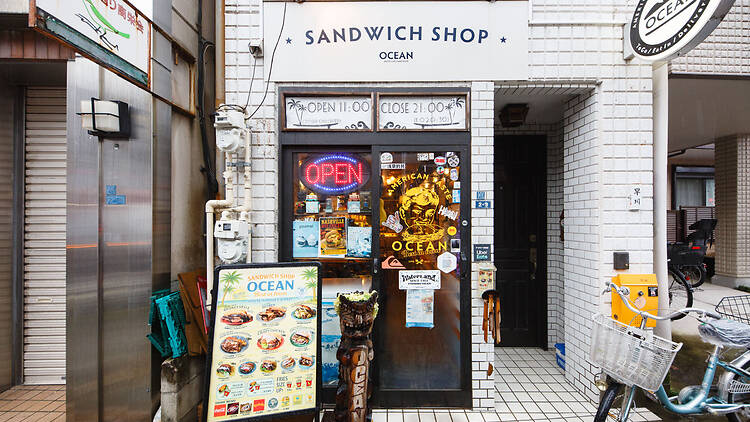Sandwich Shop Ocean