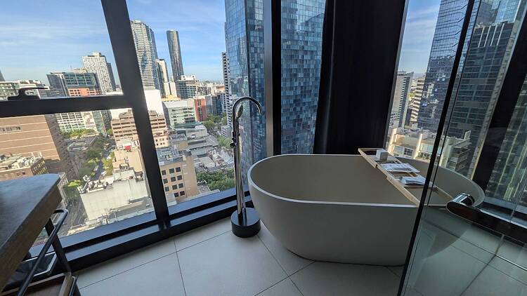 Voco Melbourne Central Voco Melbourne Central bath