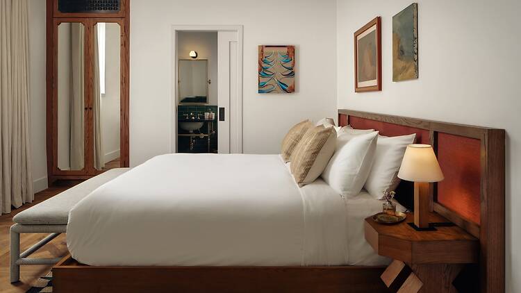  Hotel Lucile, Silver Lake
