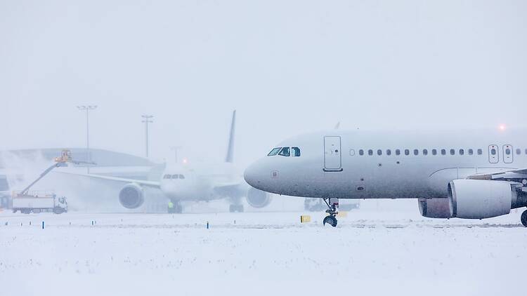 Frosty snow day at the airport