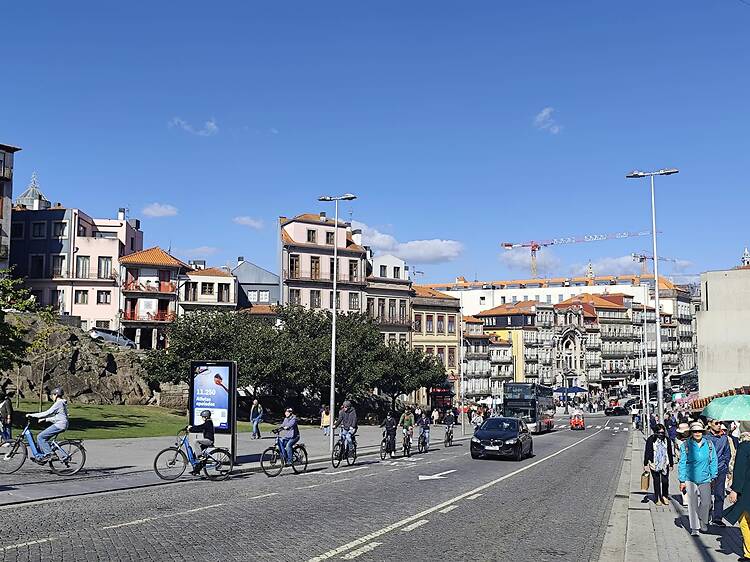Avenida da Ponte, no centro histórico, vai ter habitação acessível desenhada por Siza Vieira Avenida da Ponte, no centro histórico, vai ter habitação acessível desenhada por Siza Vieira