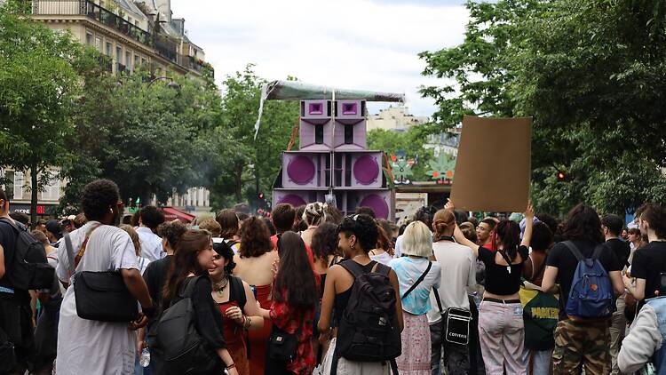 La « Tekno Parade revendicative » annonce son report et son soutien à la mobilisation du 24 octobre