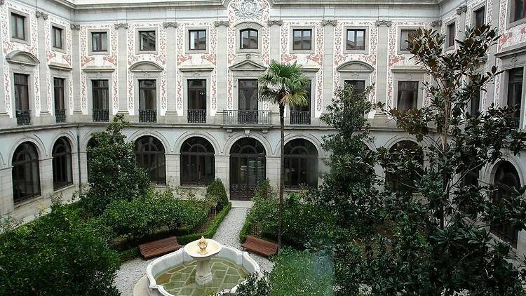 Patio de los Naranjos del Tribunal Supremo Patio de los Naranjos del Tribunal Supremo