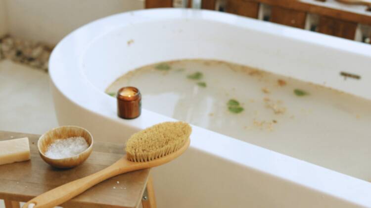 Soak in Milk Bath at Oasis Spa Thailand Soak in Milk Bath at Oasis Spa Thailand