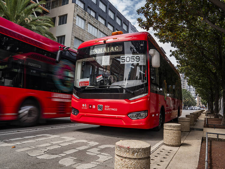 Conoce cómo es ser conductora del Metrobús de la Ruta Quetzalcóatl