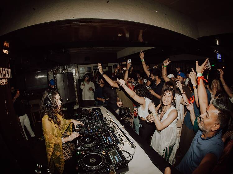 Feel the bass at DRUMZ PLZ!!! at RED Feel the bass at DRUMZ PLZ!!! at RED