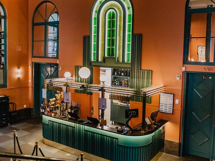 Treat yourself to a luxury cinema experience Treat yourself to a luxury cinema experience