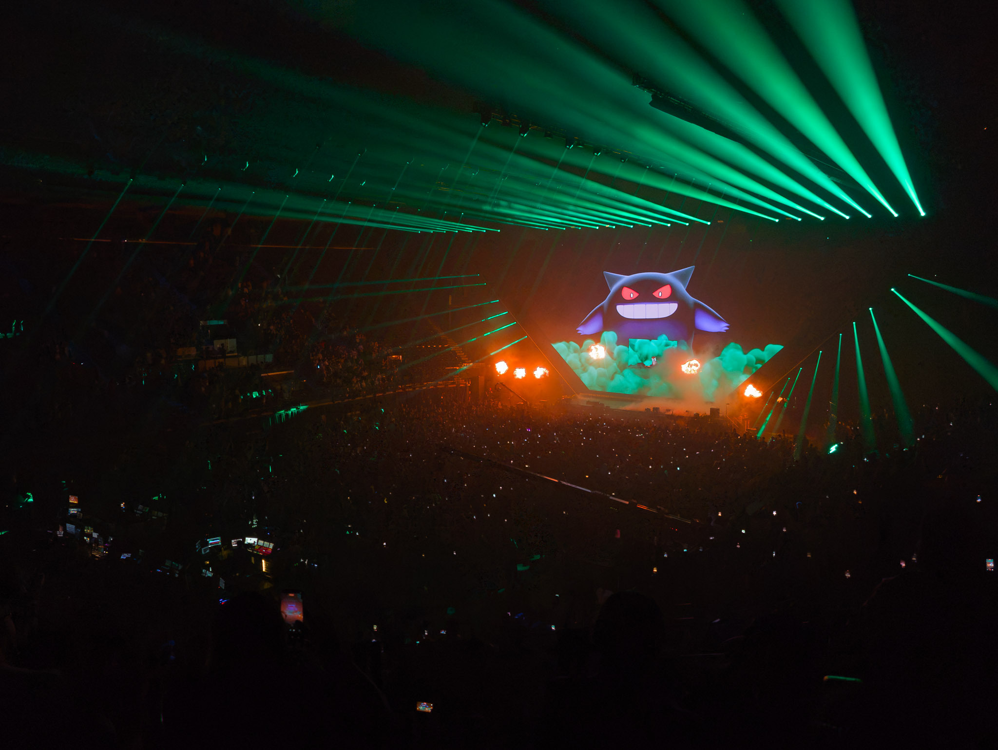What in the Kanto Region is it like to go to a Pokémon rave? I found out this weekend.