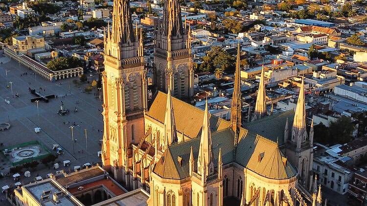 Miércoles 11 de noviembre: qué hacer en Luján, entre la basílica y los sabores locales Miércoles 11 de noviembre: qué hacer en Luján, entre la basílica y los sabores locales