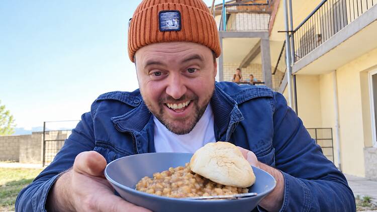 Nick Hamman visiting the Mahalia Feeding Scheme in Eldo's. Nick Hamman visiting the Mahalia Feeding Scheme in Eldo's.