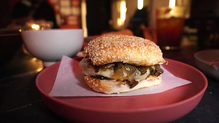 Burger at Bar chucho