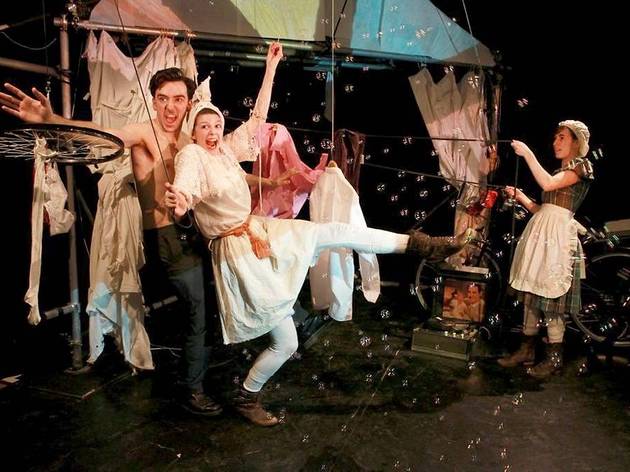 Theatre_Bluebeard_press2011.jpg Theatre_Bluebeard_press2011.jpg