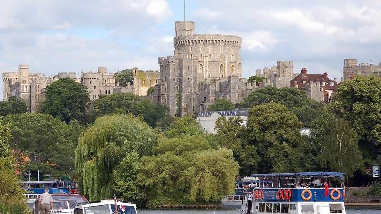 Windsor_Castle_from_the_river_7_CREDIT_windsor.gov.uk.jpg