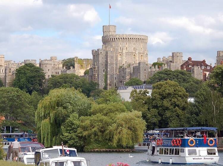 Windsor_Castle_from_the_river_7_CREDIT_windsor.gov.uk.jpg